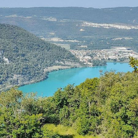 Chaleureux Appartement Nantua Eksteriør billede